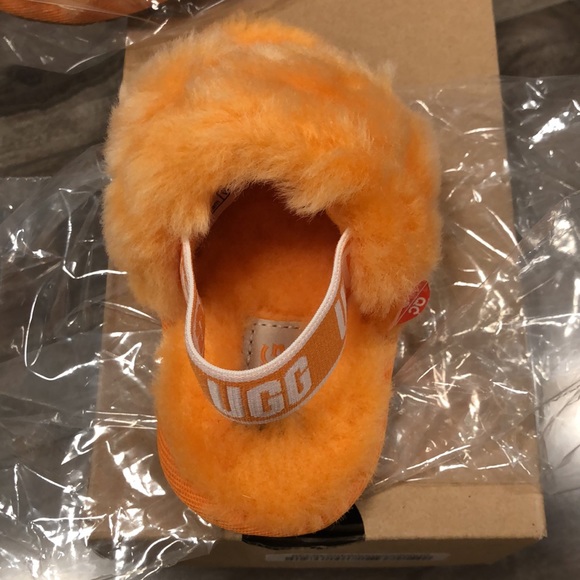 🔥🔥UGG (toddler) Fluff Year Slide - Picture 7 of 10